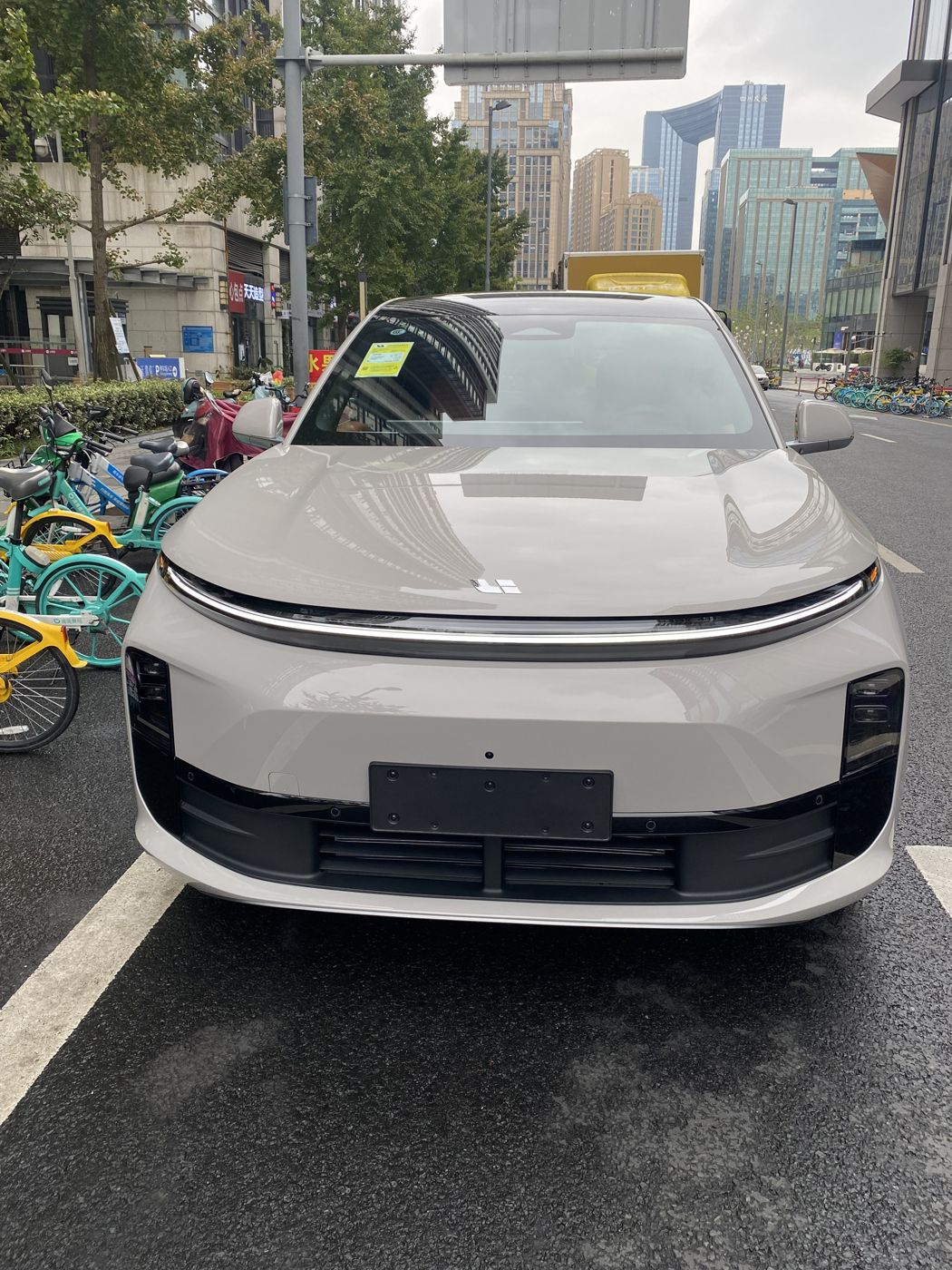 GA黄金甲 MEGA 高压纯电 MPV